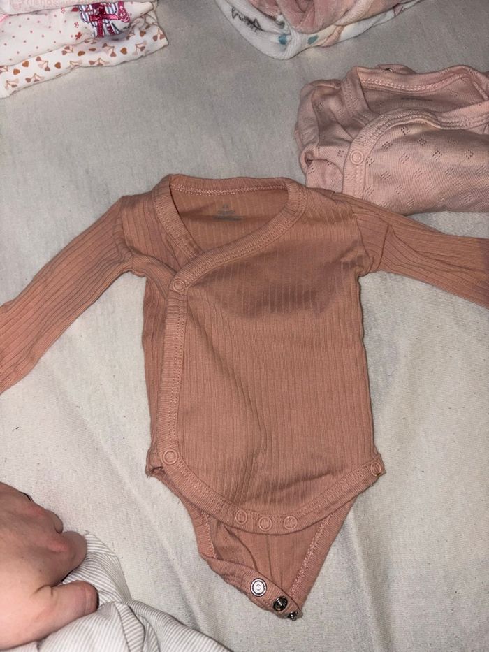 Bodies - photo numéro 2