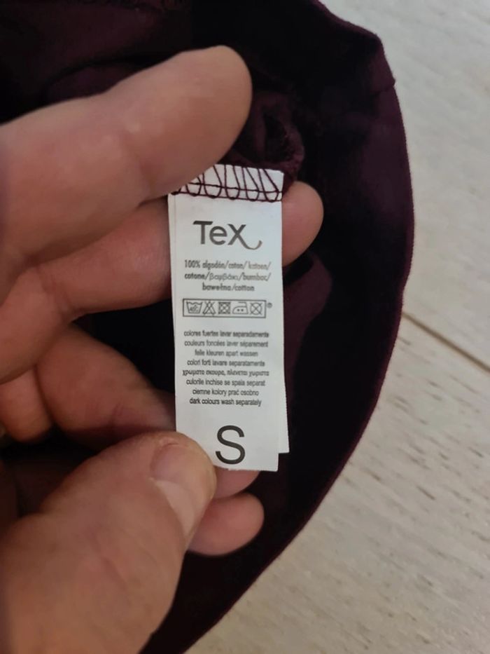 Tee-shirt neuf taille S (taille grand) - photo numéro 8