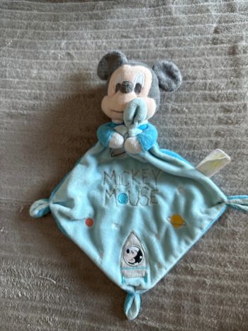 Doudou Mickey