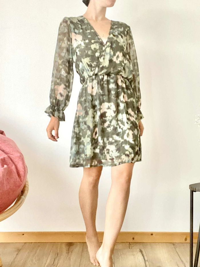 Robe Rue des Abbesses en taille M - Très bon état - photo numéro 11