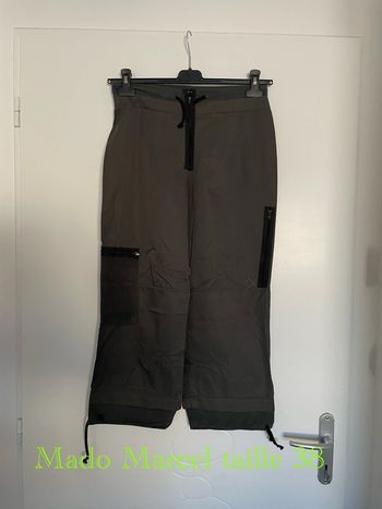 Pantacourt kaki satiné taille haute poche côté Mado Marcel taille 38