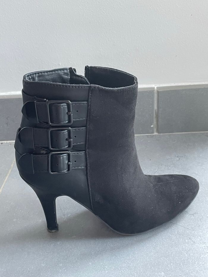 Bottines noires suédine femme hiver