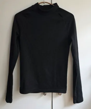 Sous pull Décathlon, taille 14 ans