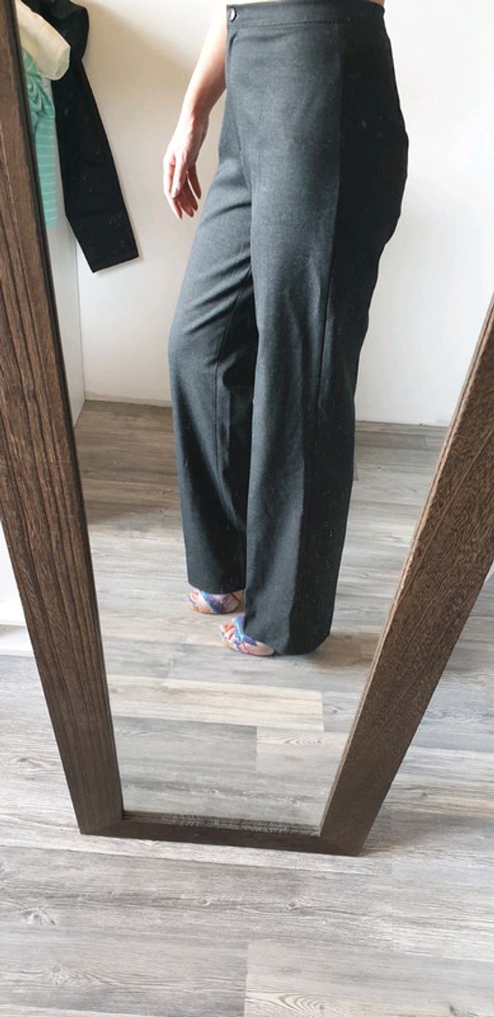 Magnifique pantalon tailleur - photo numéro 2