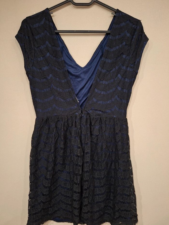 Robe cache cache Taille 42 - photo numéro 2