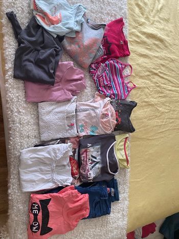 Un lot de 15 vêtements fille orchestra 8 ans