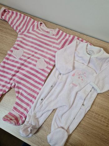 2 pyjamas rose Absorba et natalys