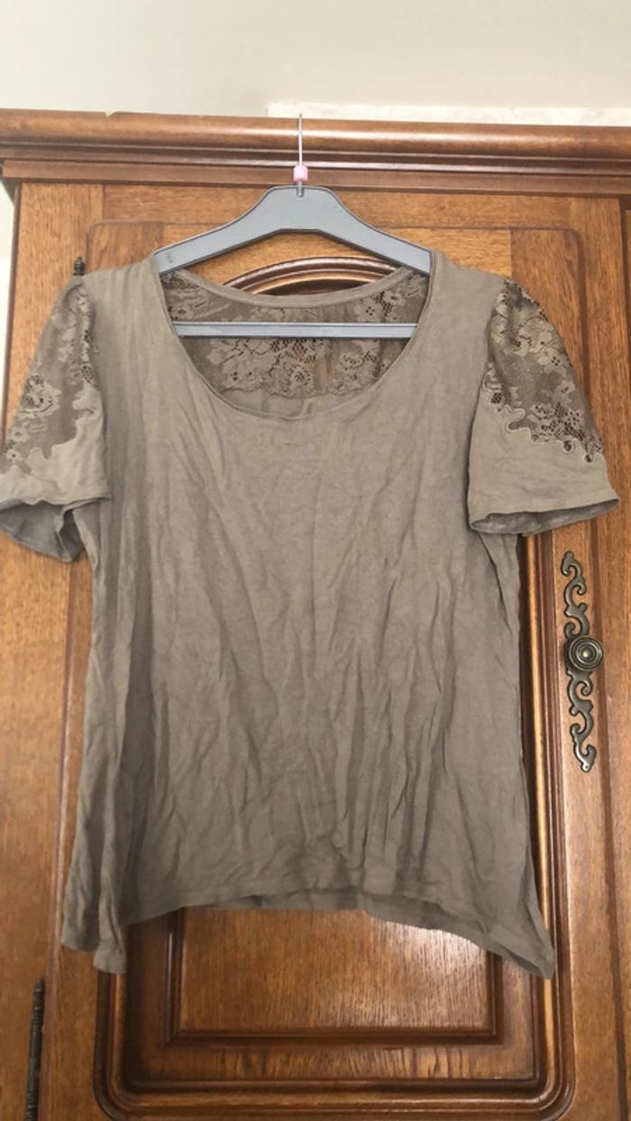 Tee shirt
