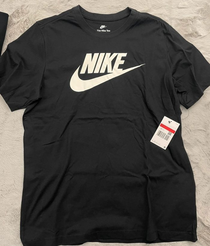 Ensemble Nike noir Short + T-shirt - Taille L - photo numéro 2