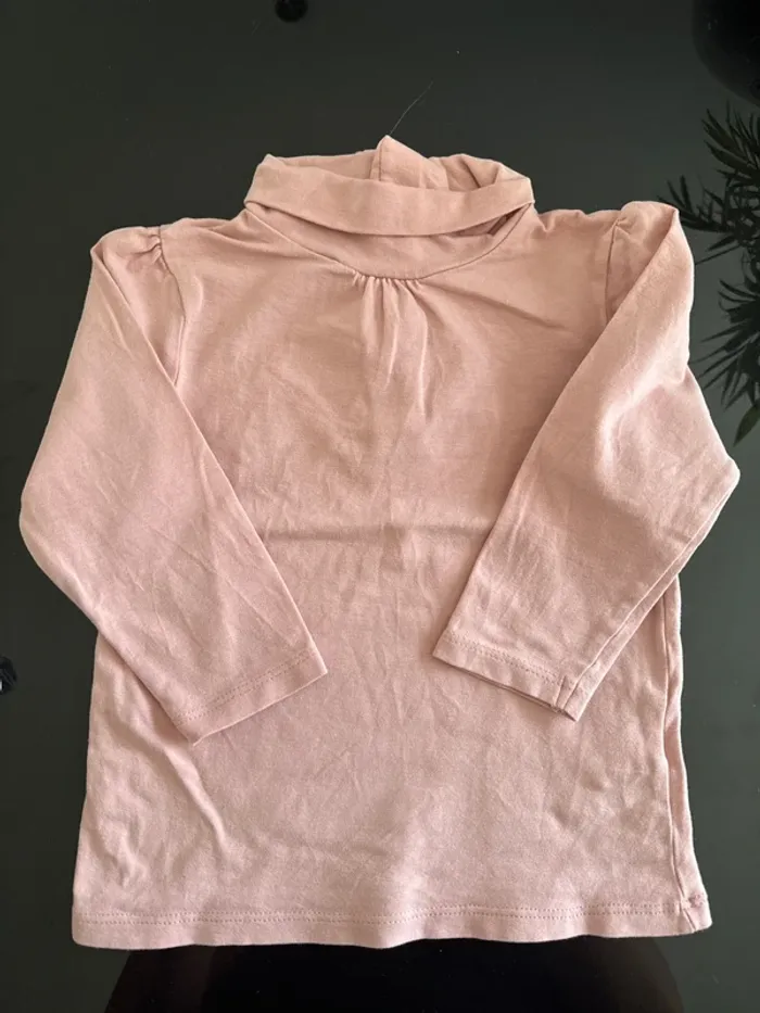 👚 lot 4 sous pulls - bébé fille -24 mois - Kiabi - orchestra ect-tres bon état voir les photos - photo numéro 2