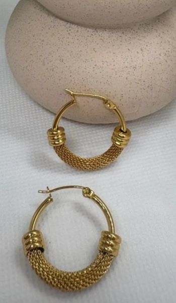 Boucle d'oreille créole dorée