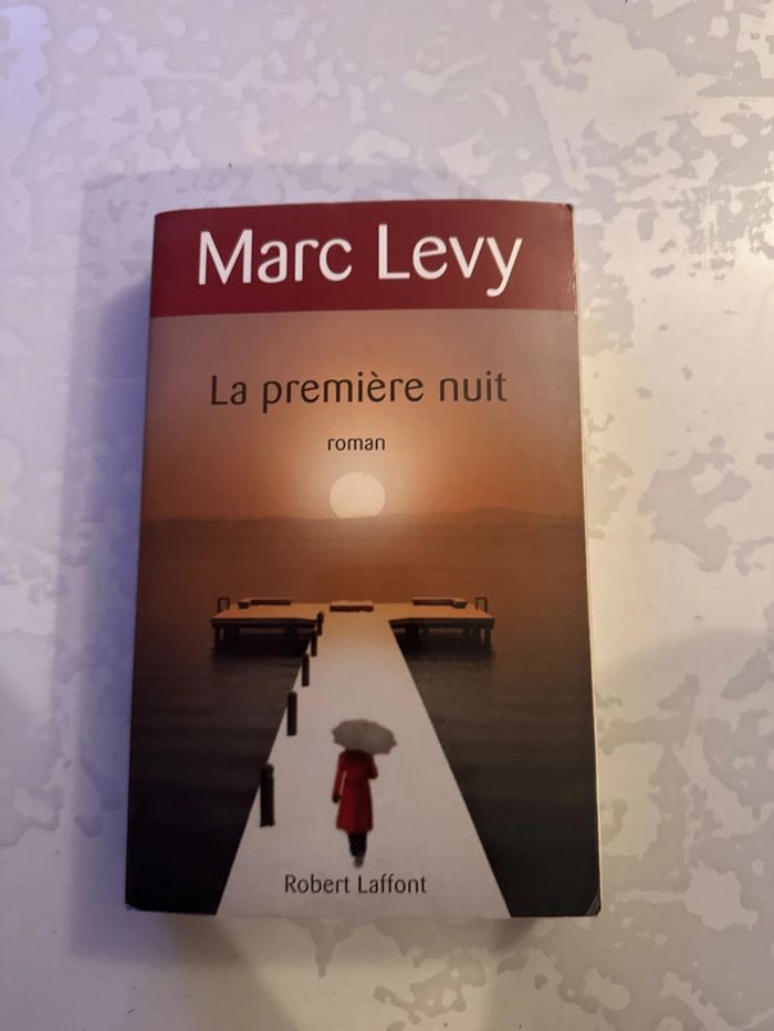 Livre la première nuit - Marc levy - photo numéro 2