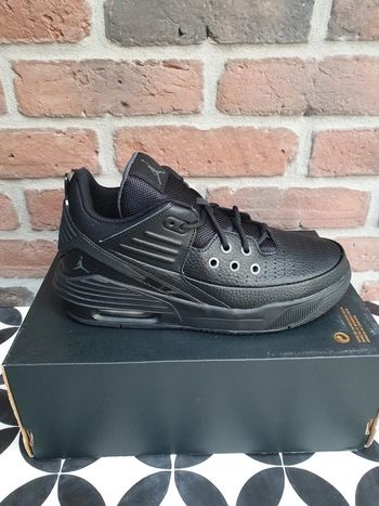 Nike Air Jordan Max (38.5)