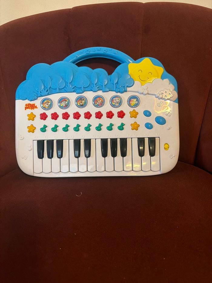 Piano Fisher-Price pour enfants - photo numéro 1