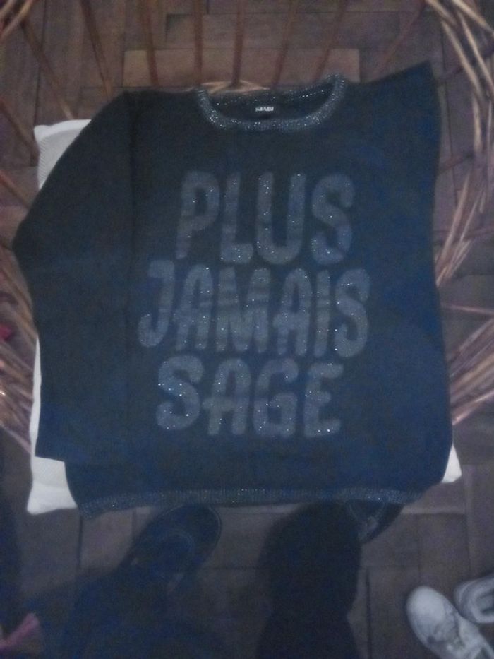 Pull noir a paillettes fille - photo numéro 2