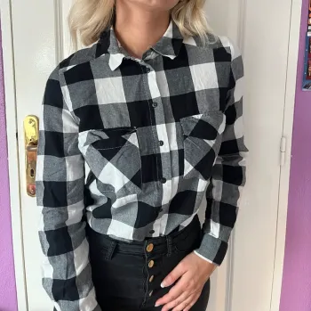 Chemise à carreaux pimkie noir gris et blanc