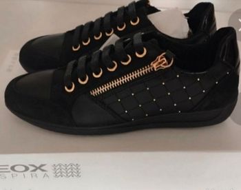 Baskets Geox neuves en nubuck pour fille, jamais portées, pointure 35