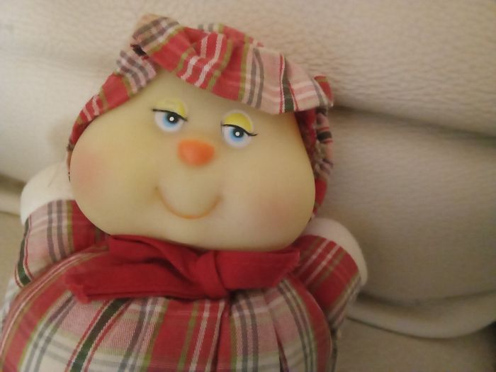Luciole  rouge Minouche doudou peluche  d'occasion ancienne  boule ronde tissu  traces de la colle qui a vieilii - photo numéro 2