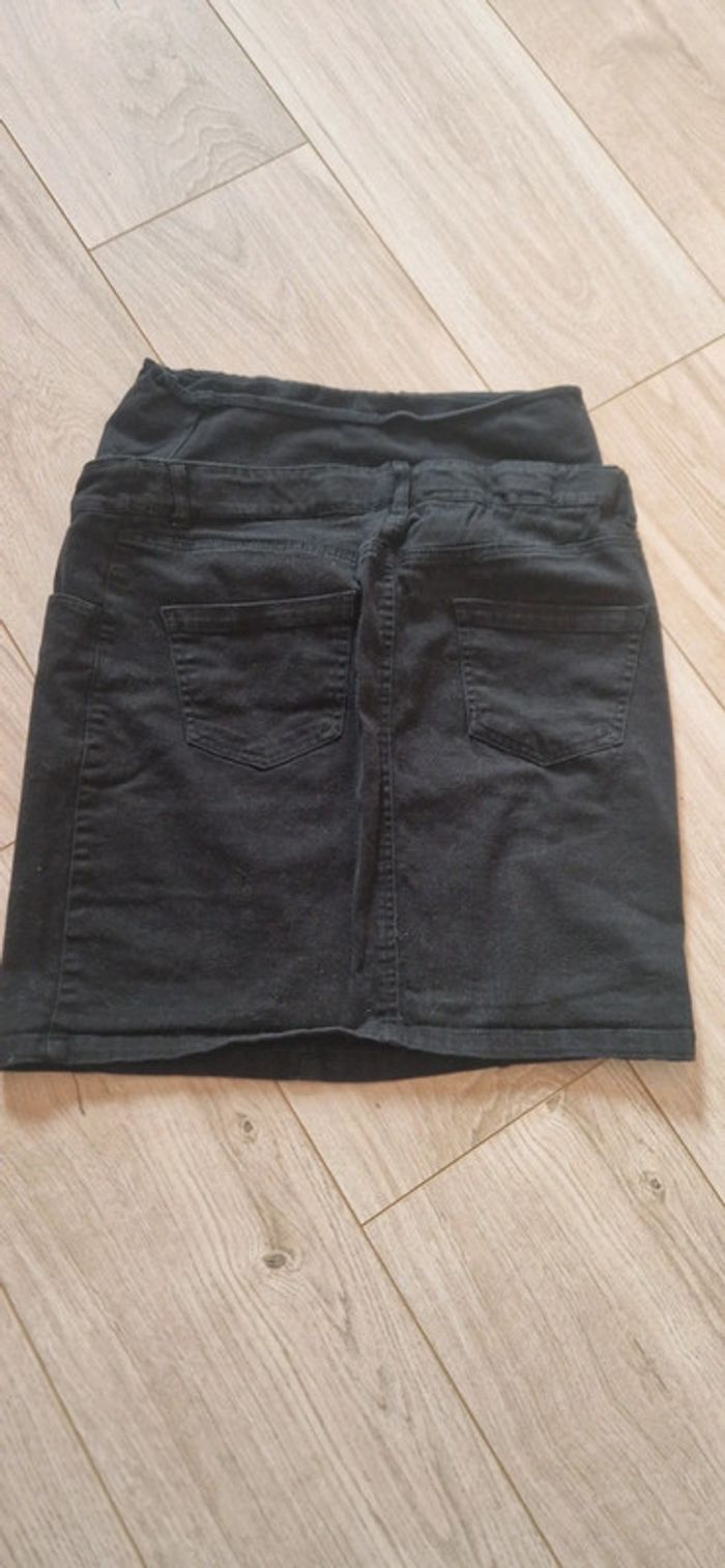 Jupe en jean de grossesse noir Kiabi en taille 38 - photo numéro 2