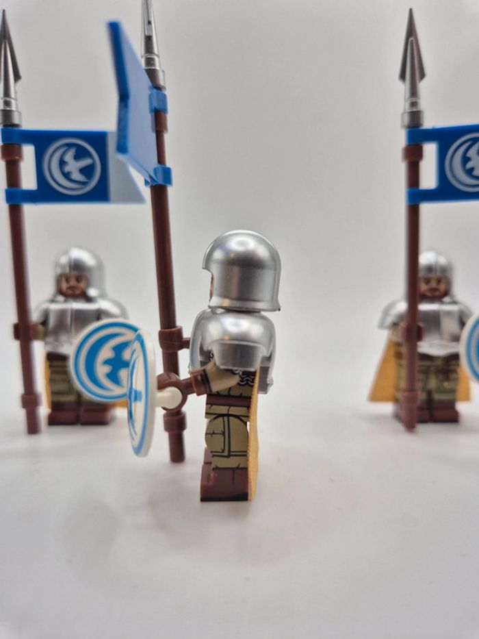 Figurines type lego 3 guerriers de la maison Arryn game of thrones - photo numéro 3