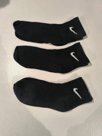 3 paires de chaussettes Nike T44