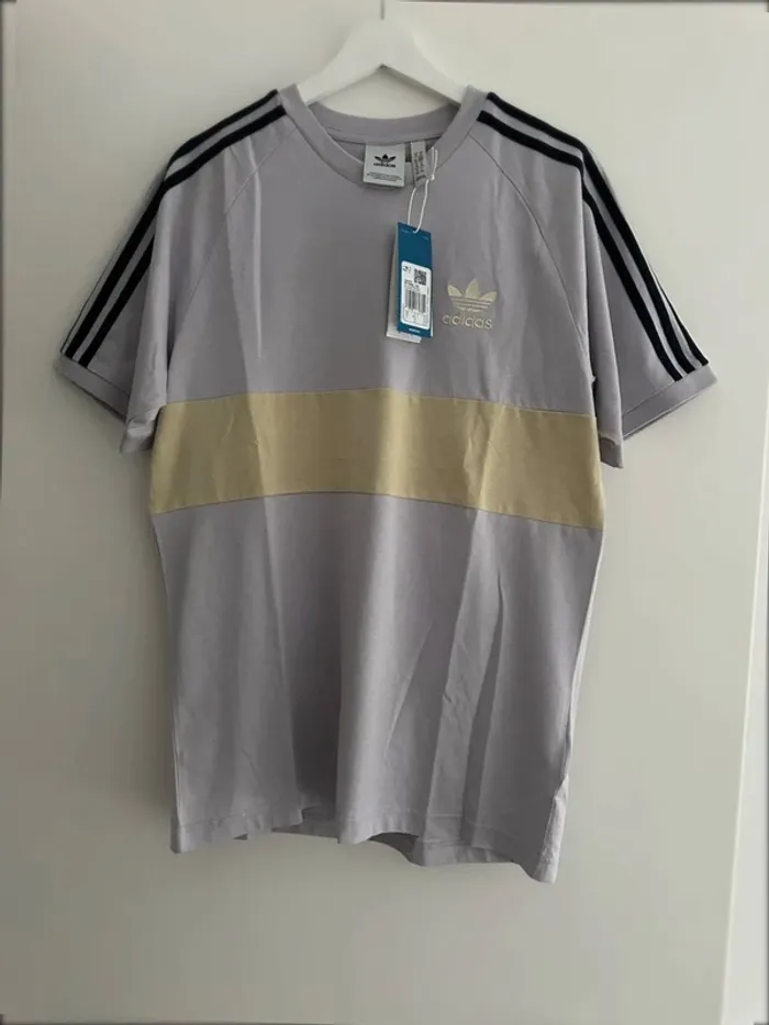 Tshirt Adidas 3 Bandes panel homme taille M neuf avec étiquette