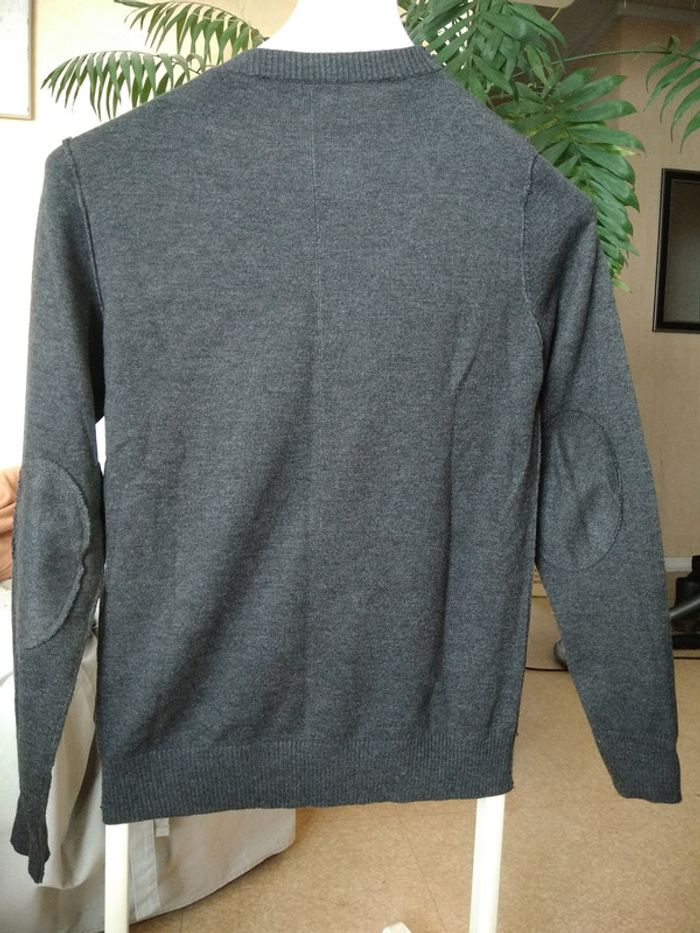 Pull gris coutures apparentes - photo numéro 7