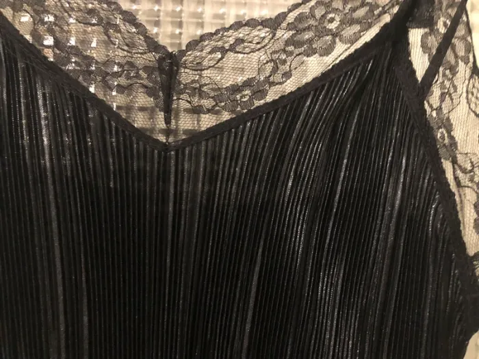 Robe noire de soirée - photo numéro 2