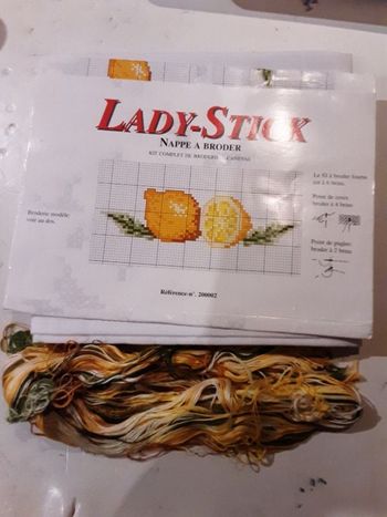 Nappe à broder 90/90 env