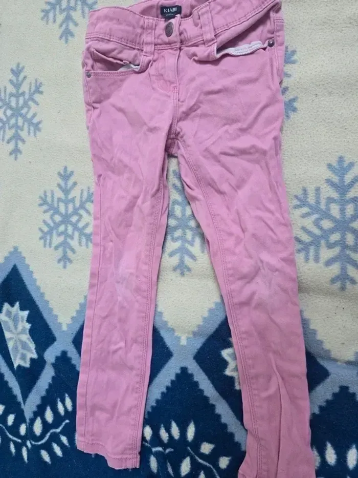 pantalon rose en taille 6 ans de la marque kiabi avec taille réglable - photo numéro 4