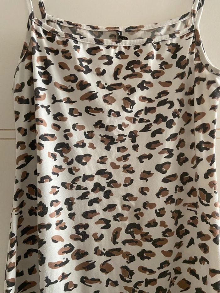 Robe longue fendue sur le côté loepard - photo numéro 3
