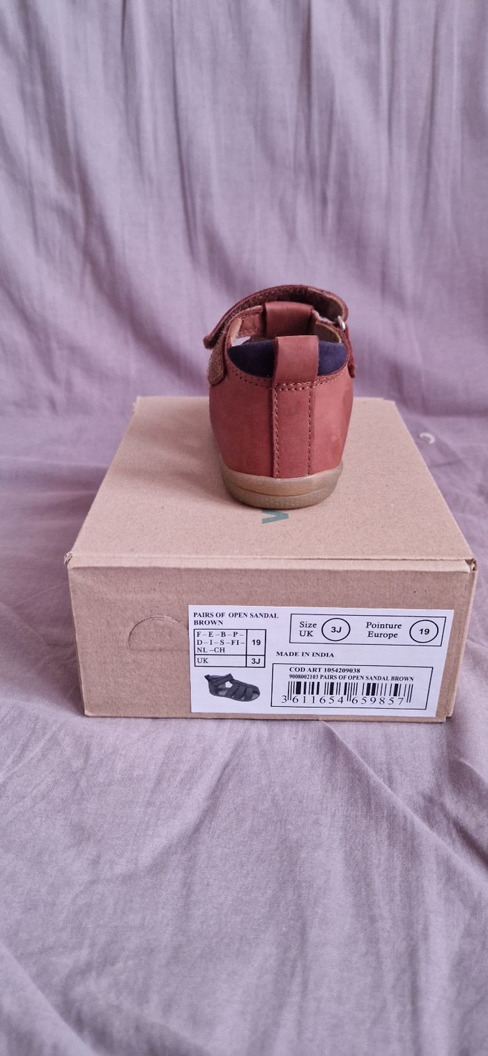 Chaussure unisexe T19 porter une fois - photo numéro 2