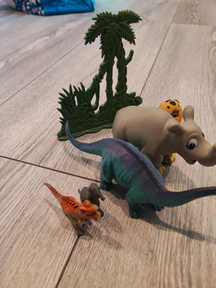 Lot dinosaures - photo numéro 4