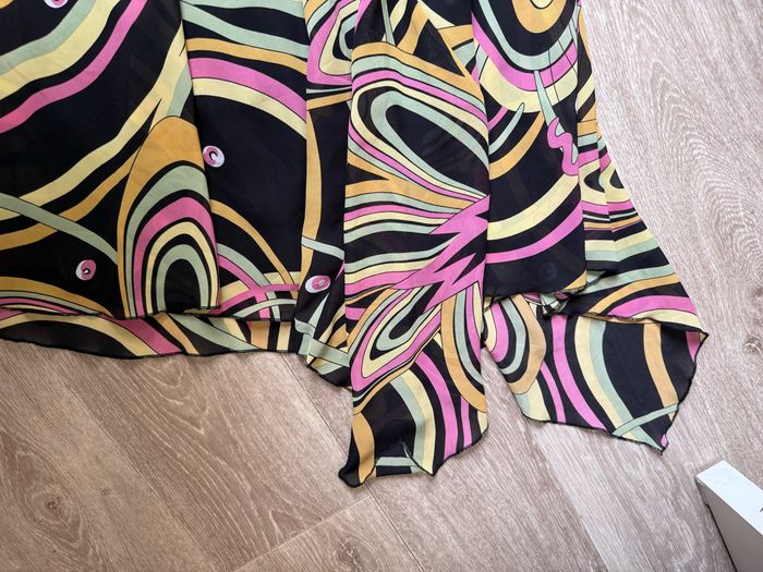 Robe mi longue asymétrique à volants vintage moulante - photo numéro 10