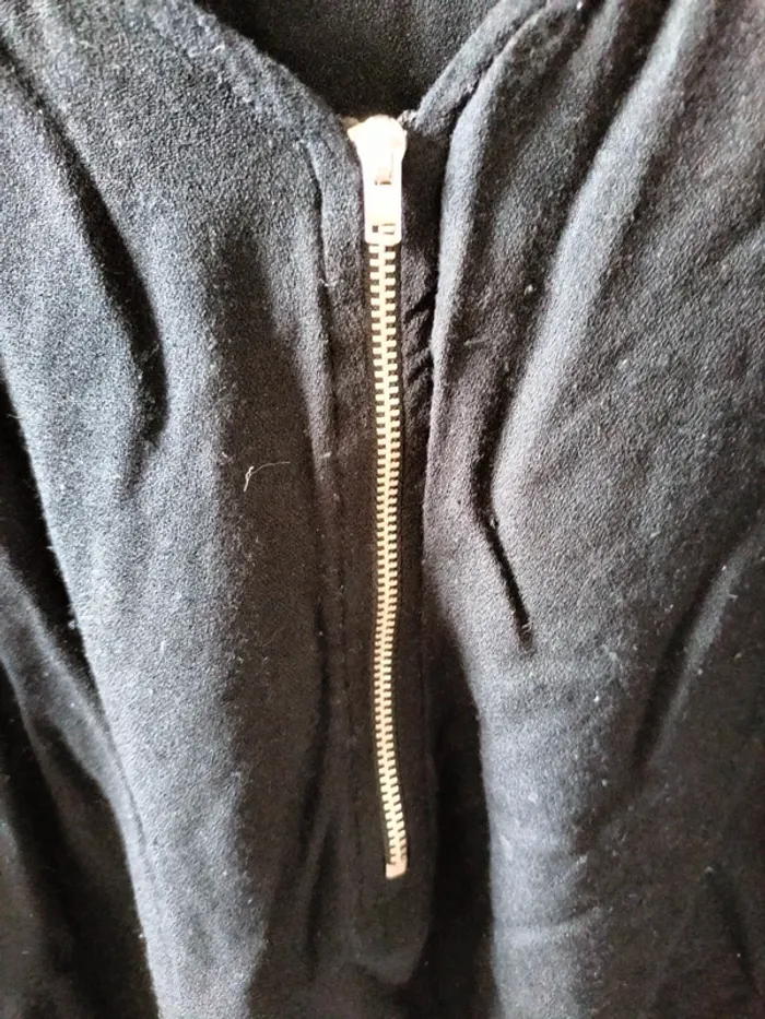 Bluse noire avec insert transparent arrière - photo numéro 3