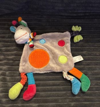Doudou girafe plat
