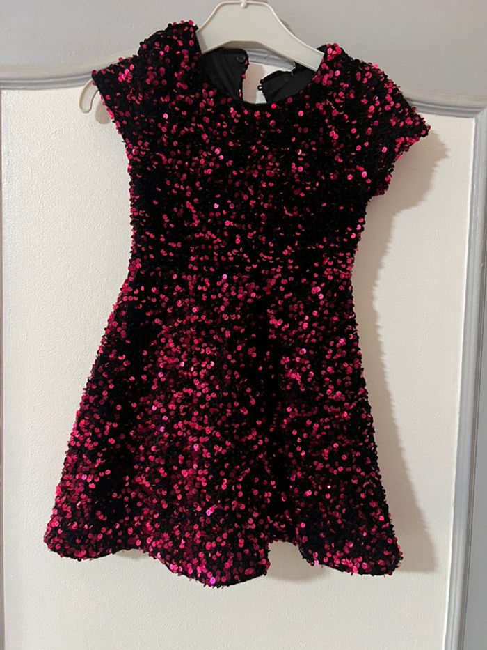 Robe fille taille 5 ans marque Liberto très bon état