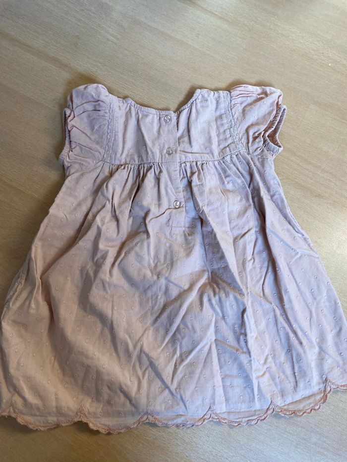 Robe rose - photo numéro 3