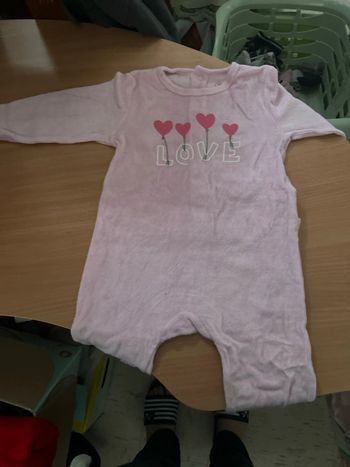 Lot 2 pyjamas 1 pièces