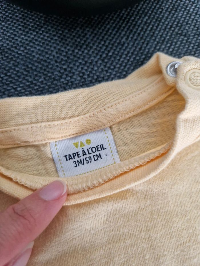 Tee-shirt TAO 3 mois comme neuf - photo numéro 2