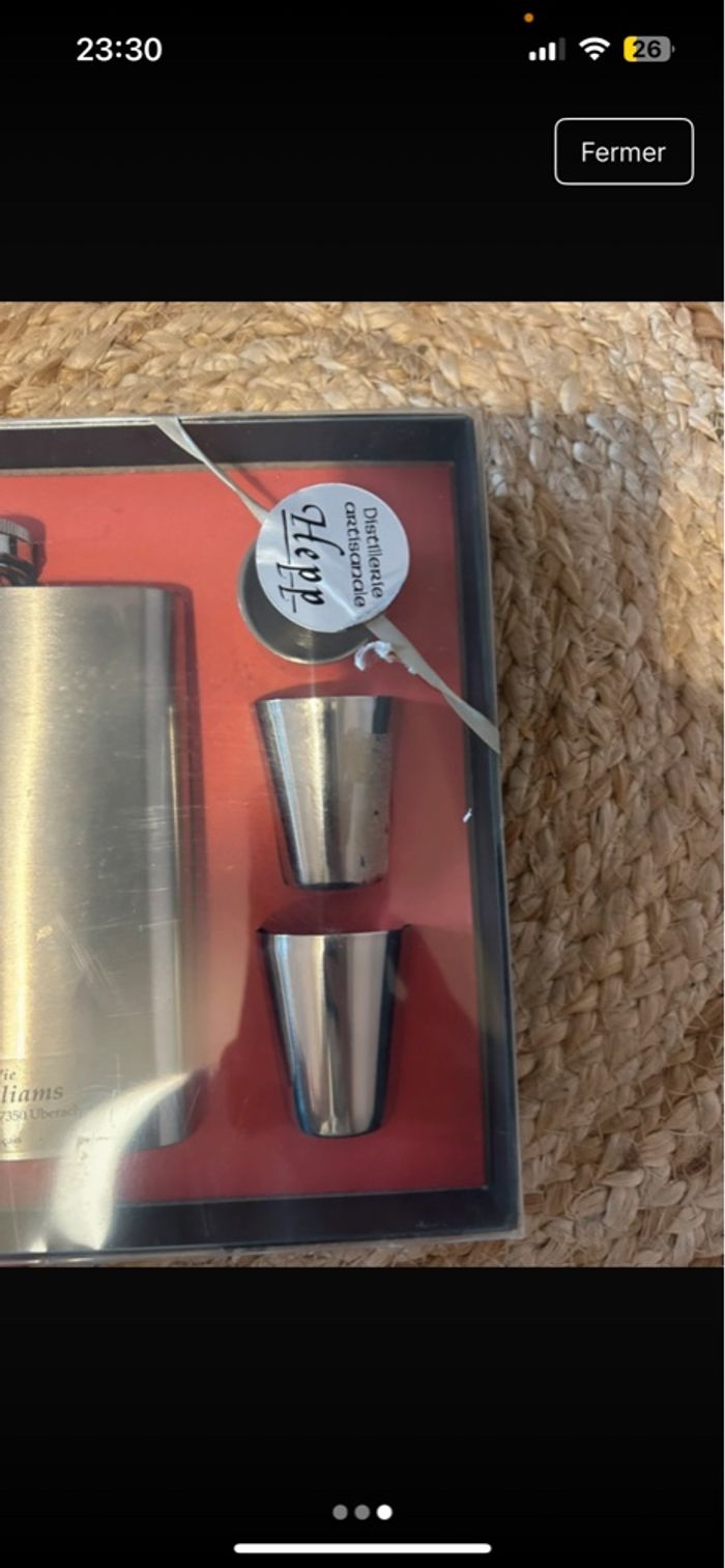 Flasque en inox 2 petit verre en inox assorti - photo numéro 3