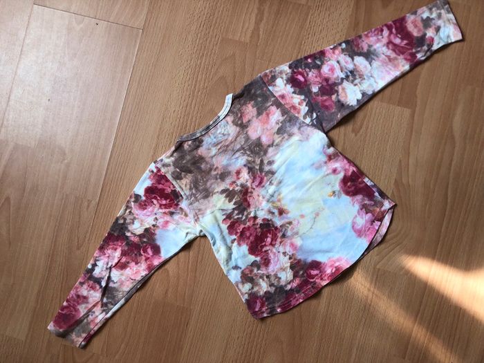 Beau T-shirt ML 3 Pommes T. 5 ans fille TBE - photo numéro 2