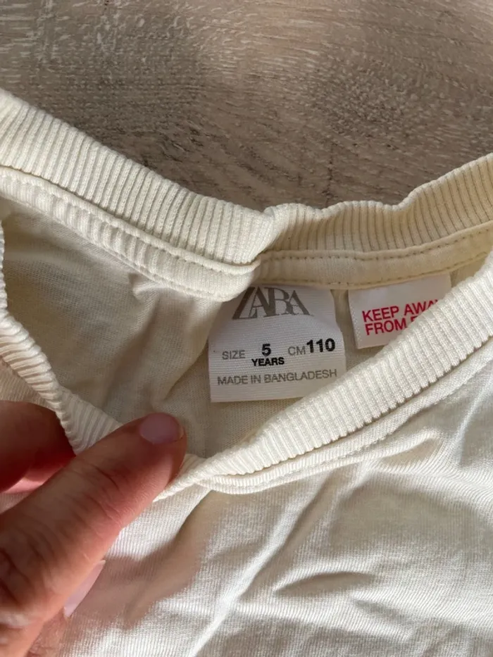 Tee-shirt Zara 5 ans - photo numéro 2