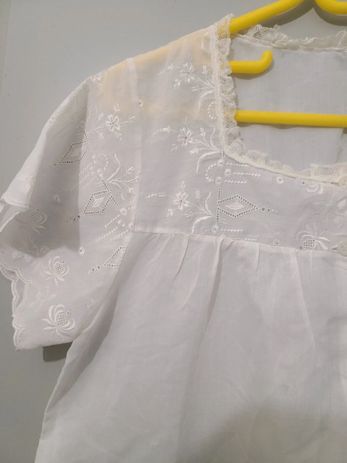 Vieille chemise de nuit tissu très léger vintage - photo numéro 2