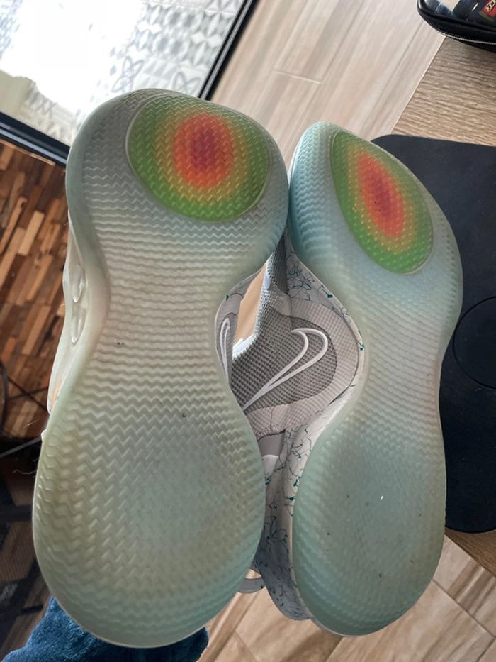 version normal VfNike Adapt 2.0 retour vers le futur Laçage automatique - photo numéro 2