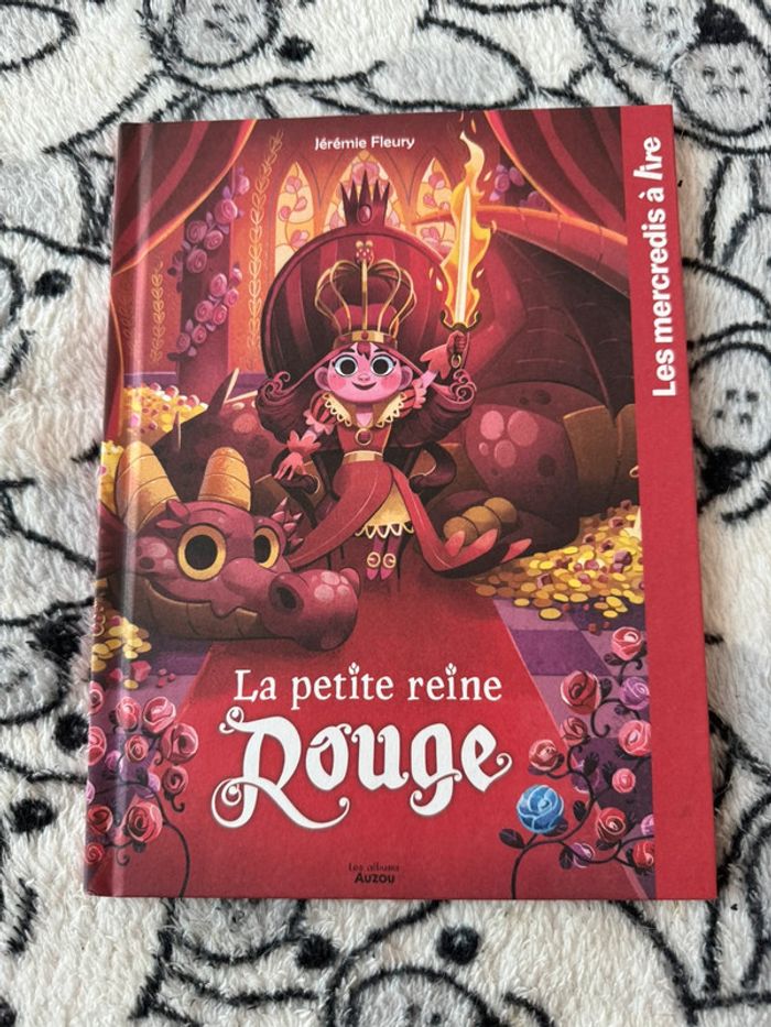 Livre McDo La petite reine Rouge