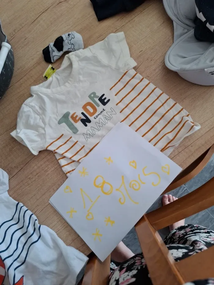 Tee shirt tape à l'œil