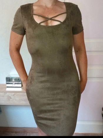 Robe moulante suédine - vert kaki - Only - Vintage S= XS actuel - Comme Neuve