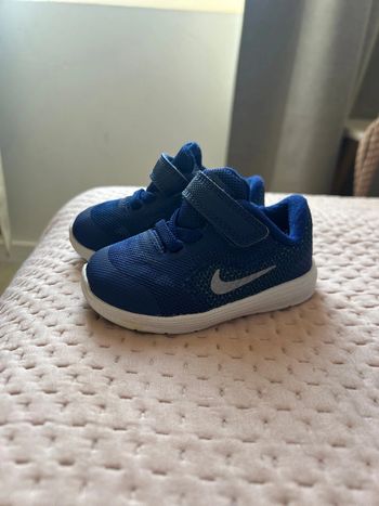 Basket Nike bleu foncé