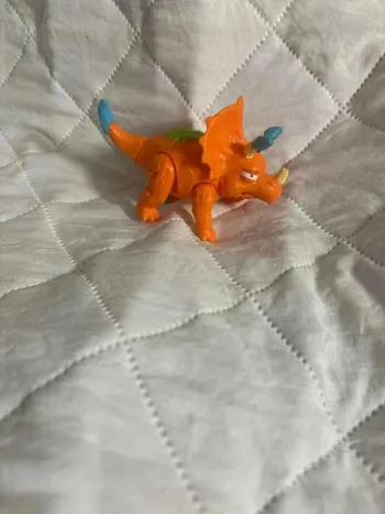 Figurine dinosaure